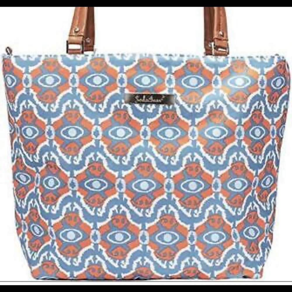 Stylish Diaper Bag for Fashionable Moms Tote